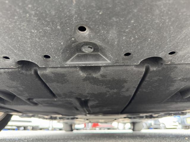 カローラスポーツ G スタイルパッケージ Sセンス・フルセグナビ・Bカメラ・BTオーディオ・LEDライト・ACC・LKA・AHB・BSM・Cソナー・ETC・ハーフレザー・パドルシフト・本革ステア・ドアバイザー・プライバシーガラス(60枚目)