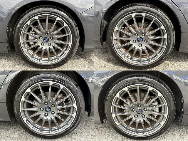 アイサイト・フルセグナビ・バックカメラ・ＢＴオーディオ・ＥＴＣ・スマートキー・ＵＳＢ・パワーシート・シートヒーター・ステアシフト・リアＣソナー・ＢＳＭ・ＡＵＴＯハイビーム・純正１８ＡＷ