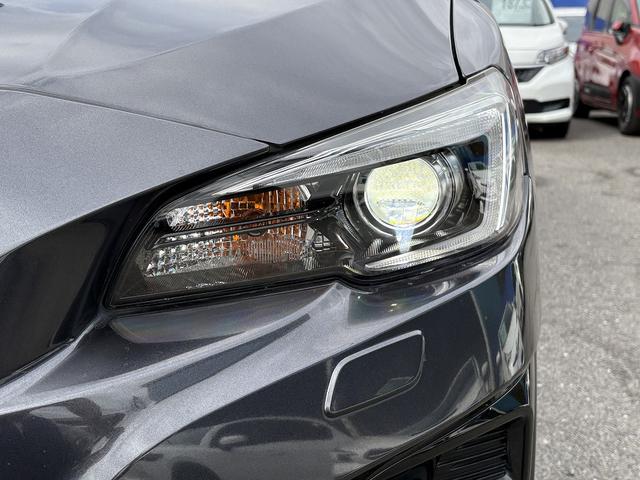 アイサイト・フルセグナビ・バックカメラ・ＢＴオーディオ・ＥＴＣ・スマートキー・ＵＳＢ・パワーシート・シートヒーター・ステアシフト・リアＣソナー・ＢＳＭ・ＡＵＴＯハイビーム・純正１８ＡＷ