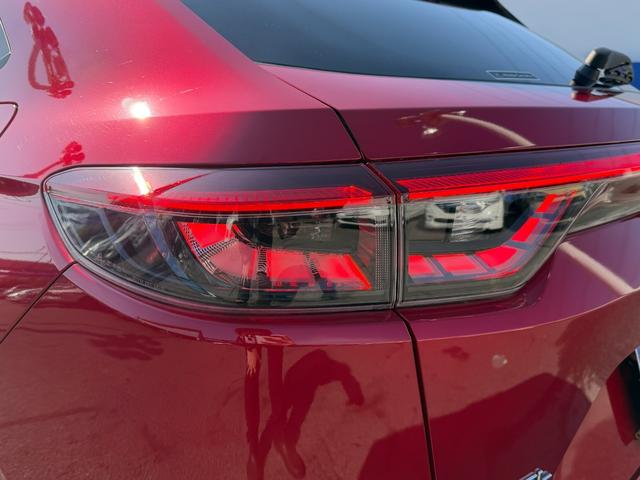 ヴェゼル e:HEV Z 全周囲カメラ・フルセグナビ・BTオーディオ・LEDライト・ACC・LKA・AHB・BSM・Pバックドア・Cソナー・ドアバイザー・プライバシーガラス・ハーフレザー・シートヒーター・パドルシフト(33枚目)