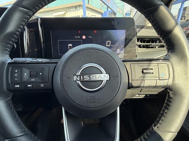 ノート Ｘ　ＦＯＵＲ　１オーナー・全周囲カメラ・フルセグ・ＢＴオーディオ・ＬＥＤライト・ＢＳＭ・ＡＣＣ・ＬＫＡ・ＡＨＢ・ＥＴＣ・ドアバイザー・プライバシーガラス・本革ステア・ミラーウィンカー・ＵＳＢ・記録簿（22枚目）