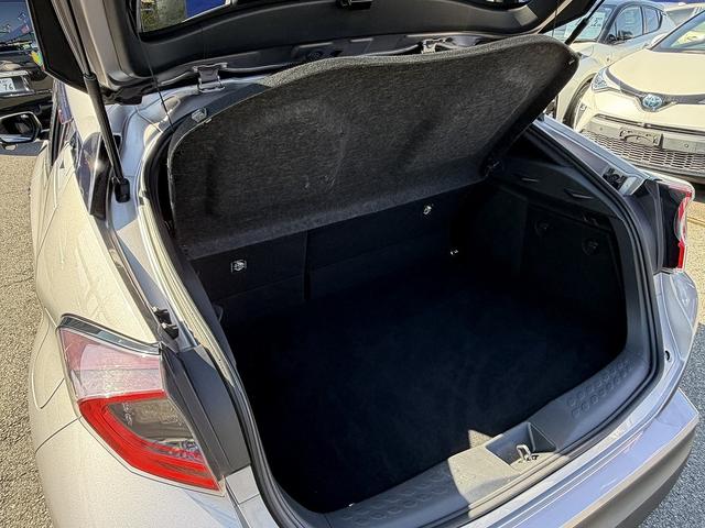 本革９ｉｎフルセグナビ・ＢＴオーディオ・Ｂカメラ・ＬＥＤライト・ＡＣＣ・ＬＫＡ・ＡＨＢ・ＢＳＭ・Ｃソナー・ハーフレザー・シートヒーター・ＥＴＣ・本革ステア・プライバシーガラス・ＵＳＢ・記録簿