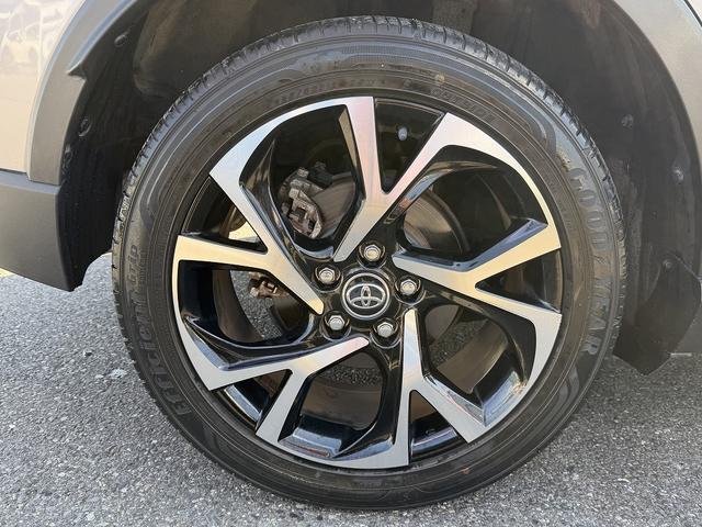 本革９ｉｎフルセグナビ・ＢＴオーディオ・Ｂカメラ・ＬＥＤライト・ＡＣＣ・ＬＫＡ・ＡＨＢ・ＢＳＭ・Ｃソナー・ハーフレザー・シートヒーター・ＥＴＣ・本革ステア・プライバシーガラス・ＵＳＢ・記録簿