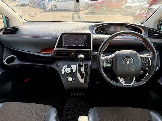 シエンタ ハイブリッドＧ　クエロ　両Ｐスライド・全周囲カメラ・フルセグナビ・ＢＴオーディオ・ＬＥＤライト・クルコン・ＰＣＳ・ＬＫＡ・ＡＨＢ・Ｃソナー・ハーフレザー・シートヒーター・プライバシーガラス・本革ステア・ミラーウィンカー（3枚目）