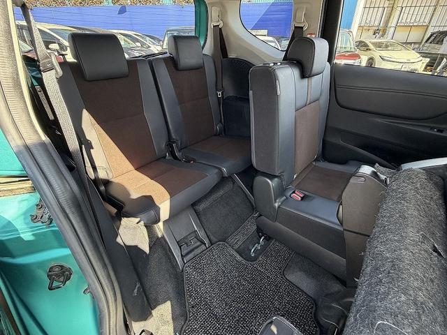 シエンタ ハイブリッドＧ　クエロ　両Ｐスライド・全周囲カメラ・フルセグナビ・ＢＴオーディオ・ＬＥＤライト・クルコン・ＰＣＳ・ＬＫＡ・ＡＨＢ・Ｃソナー・ハーフレザー・シートヒーター・プライバシーガラス・本革ステア・ミラーウィンカー（9枚目）