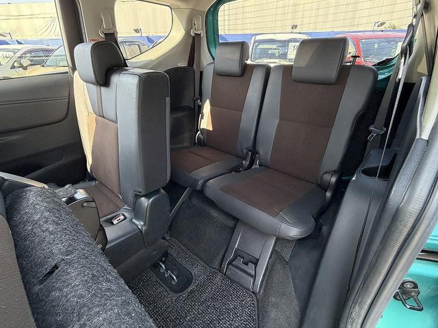 シエンタ ハイブリッドＧ　クエロ　両Ｐスライド・全周囲カメラ・フルセグナビ・ＢＴオーディオ・ＬＥＤライト・クルコン・ＰＣＳ・ＬＫＡ・ＡＨＢ・Ｃソナー・ハーフレザー・シートヒーター・プライバシーガラス・本革ステア・ミラーウィンカー（14枚目）