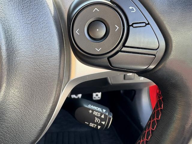 ８６ ＧＴ　６ＭＴ・フルセグナビ・Ｂカメラ・ＢＴオーディオ・ＴＲＤエアロ・マフラー・１８ＡＷ・ＬＥＤライト・ＥＴＣ・クルコン・本革ステア・ミラーウィンカー・オートライト・スマキー・記録簿（10枚目）