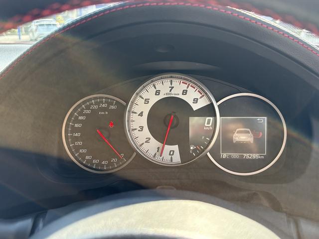 ８６ ＧＴ　６ＭＴ・フルセグナビ・Ｂカメラ・ＢＴオーディオ・ＴＲＤエアロ・マフラー・１８ＡＷ・ＬＥＤライト・ＥＴＣ・クルコン・本革ステア・ミラーウィンカー・オートライト・スマキー・記録簿（19枚目）