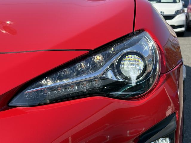 ８６ ＧＴ　６ＭＴ・フルセグナビ・Ｂカメラ・ＢＴオーディオ・ＴＲＤエアロ・マフラー・１８ＡＷ・ＬＥＤライト・ＥＴＣ・クルコン・本革ステア・ミラーウィンカー・オートライト・スマキー・記録簿（30枚目）