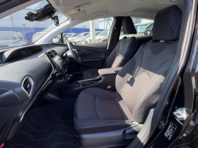 後期・１オーナー・セーフティセンス・ディスプレイオーディオ・ＥＴＣ２．０・全周囲カメラ・Ｃａｒｐｌａｙ・ＢＴオーディオ・Ｃソナー・ＢＳＭ・ＨＵＤ・純正１５ＡＷ・革ステア・ドアバイザー・フロアマット