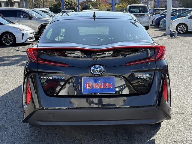 後期・１オーナー・セーフティセンス・ディスプレイオーディオ・ＥＴＣ２．０・全周囲カメラ・Ｃａｒｐｌａｙ・ＢＴオーディオ・Ｃソナー・ＢＳＭ・ＨＵＤ・純正１５ＡＷ・革ステア・ドアバイザー・フロアマット