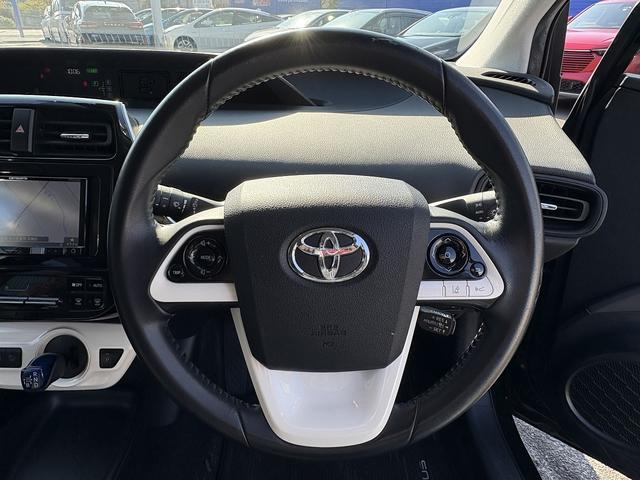 プリウス Ｓ　セーフティセンス・ナビＴＶ・バックカメラ・ＢＴオーディオ・ＥＴＣ・スマートキー・クリアランスソナー・ＬＥＤヘッドライト・ＡＵＴＯハイビーム・純正１５ＡＷ・フロアマット・ドアバイザー（25枚目）