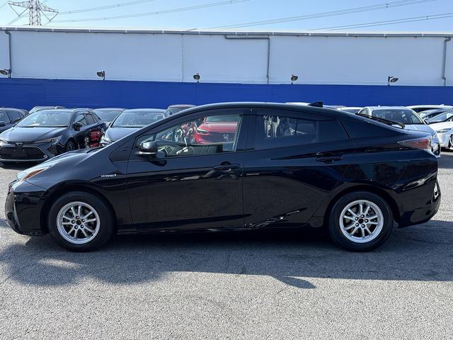 プリウス Ｓ　セーフティセンス・ナビＴＶ・バックカメラ・ＢＴオーディオ・ＥＴＣ・スマートキー・クリアランスソナー・ＬＥＤヘッドライト・ＡＵＴＯハイビーム・純正１５ＡＷ・フロアマット・ドアバイザー（36枚目）