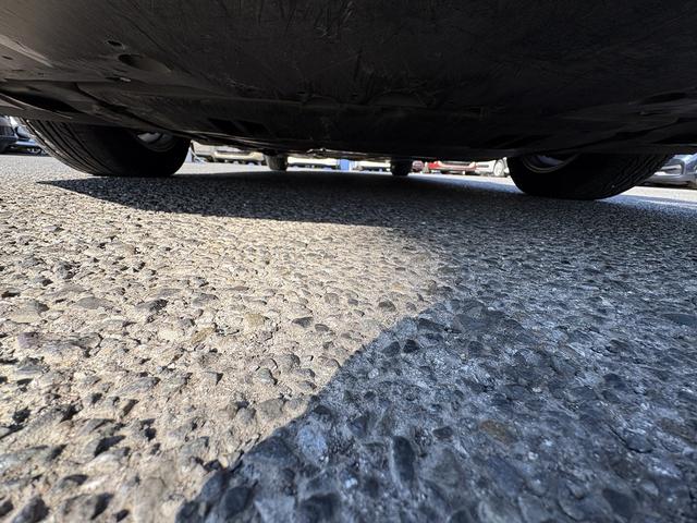 プリウス Ｓ　セーフティセンス・ナビＴＶ・バックカメラ・ＢＴオーディオ・ＥＴＣ・スマートキー・クリアランスソナー・ＬＥＤヘッドライト・ＡＵＴＯハイビーム・純正１５ＡＷ・フロアマット・ドアバイザー（42枚目）