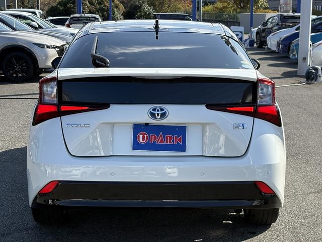 プリウス Ａツーリングセレクション　後期・９型純正フルセグナビ・全周囲カメラ・ＢＴオーディオ・ＥＴＣ２．０・ＤＶＤ再生・パワーシート・シートヒーター・パーキングアシスト・Ｃソナー・ＢＳＭ・ＨＵＤ・純正１７ＡＷ・ドアバイザー（25枚目）