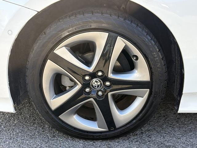 プリウス Ａツーリングセレクション　後期・９型純正フルセグナビ・全周囲カメラ・ＢＴオーディオ・ＥＴＣ２．０・ＤＶＤ再生・パワーシート・シートヒーター・パーキングアシスト・Ｃソナー・ＢＳＭ・ＨＵＤ・純正１７ＡＷ・ドアバイザー（36枚目）