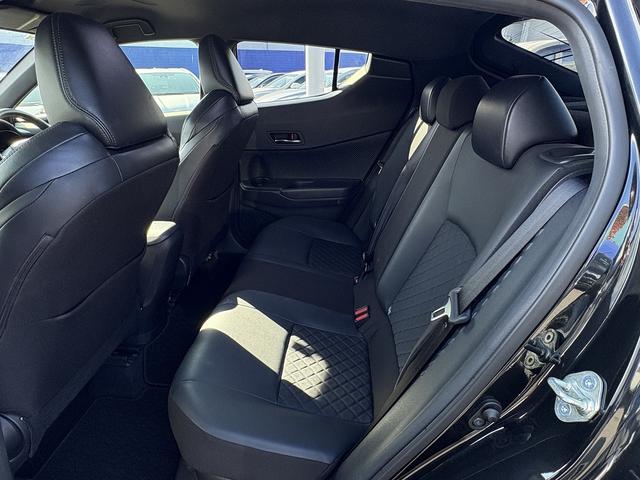 C-HR G モード ネロ セーフティプラス 後期・全周囲カメラ・フルセグ・BTオーディオ・LEDライト・ACC・LKA・BSM・AHB・Cソナー・ハーフレザー・シートヒーター・ETC・本革ステア・ミラーウィンカー・オートライト・USB(6枚目)