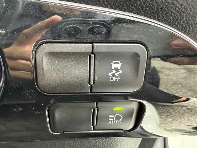 プリウス Ｓツーリングセレクション　後期・ＴＲＤエアロ・９ｉｎフルセグナビ・Ｂカメラ・ＢＴオーディオ・合皮シート・シートヒーター・ＬＥＤライト・ＡＣＣ・ＬＫＡ・ＡＨＢ・Ｃソナー・ＵＳＢ・１７ＡＷ・ＥＴＣ２．０・本革ステア（26枚目）