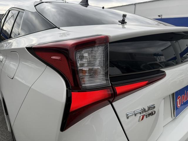 プリウス Ｓツーリングセレクション　後期・ＴＲＤエアロ・９ｉｎフルセグナビ・Ｂカメラ・ＢＴオーディオ・合皮シート・シートヒーター・ＬＥＤライト・ＡＣＣ・ＬＫＡ・ＡＨＢ・Ｃソナー・ＵＳＢ・１７ＡＷ・ＥＴＣ２．０・本革ステア（39枚目）