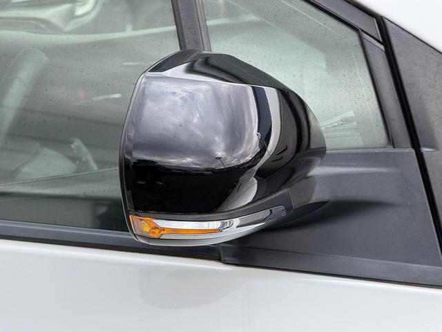 プリウス Ｓツーリングセレクション　後期・ＴＲＤエアロ・９ｉｎフルセグナビ・Ｂカメラ・ＢＴオーディオ・合皮シート・シートヒーター・ＬＥＤライト・ＡＣＣ・ＬＫＡ・ＡＨＢ・Ｃソナー・ＵＳＢ・１７ＡＷ・ＥＴＣ２．０・本革ステア（41枚目）