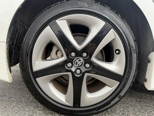 プリウス Ｓツーリングセレクション　後期・ＴＲＤエアロ・９ｉｎフルセグナビ・Ｂカメラ・ＢＴオーディオ・合皮シート・シートヒーター・ＬＥＤライト・ＡＣＣ・ＬＫＡ・ＡＨＢ・Ｃソナー・ＵＳＢ・１７ＡＷ・ＥＴＣ２．０・本革ステア（43枚目）