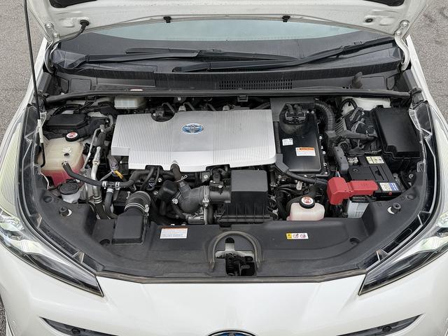 プリウス Ｓツーリングセレクション　後期・ＴＲＤエアロ・９ｉｎフルセグナビ・Ｂカメラ・ＢＴオーディオ・合皮シート・シートヒーター・ＬＥＤライト・ＡＣＣ・ＬＫＡ・ＡＨＢ・Ｃソナー・ＵＳＢ・１７ＡＷ・ＥＴＣ２．０・本革ステア（46枚目）