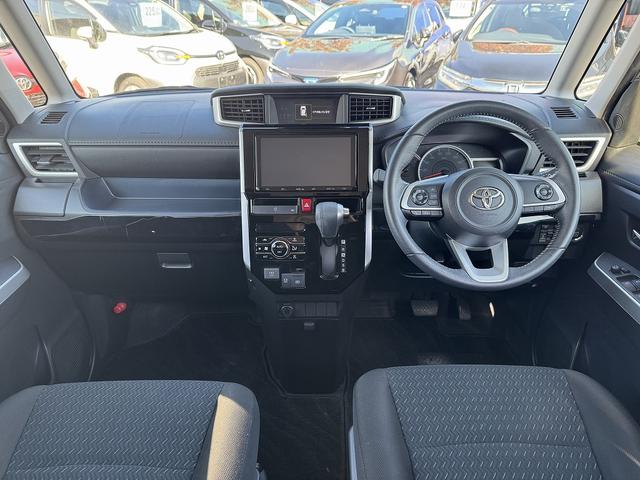 ルーミー カスタムＧ　後期・スマートアシスト・純正９型フルセグナビ・バックカメラ・ＢＴオーディオ・ＥＴＣ・両側パワースライド・ＡＵＴＯハイビーム・ＡＣＣ・純正１４ＡＷ・革ステア・ドアバイザー・フロアマット（3枚目）