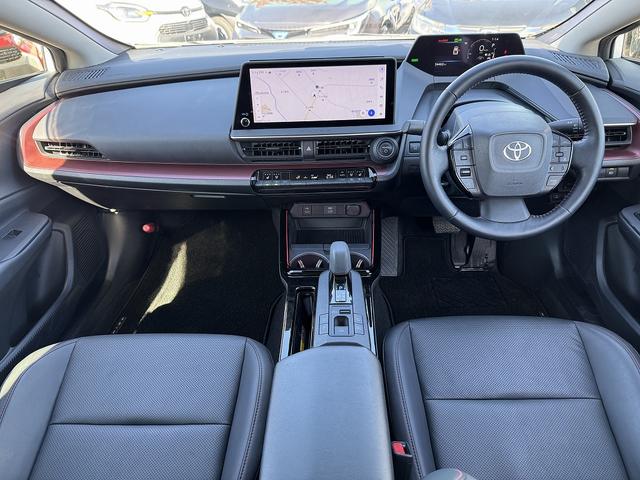プリウス Ｚ　モデリスタエアロ・セーフティセンス・フルセグナビ・全周囲カメラ・ＥＴＣ２．０・Ｃａｒｐｌａｙ・ＢＴオーディオ・パーキングアシスト・デジタルミラー・ステアヒータ・ＡＣ１００Ｖ・Ｃソナー・ＢＳＭ・ＲＣＴＡ（3枚目）