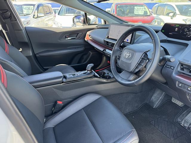 プリウス Ｚ　モデリスタエアロ・セーフティセンス・フルセグナビ・全周囲カメラ・ＥＴＣ２．０・Ｃａｒｐｌａｙ・ＢＴオーディオ・パーキングアシスト・デジタルミラー・ステアヒータ・ＡＣ１００Ｖ・Ｃソナー・ＢＳＭ・ＲＣＴＡ（26枚目）