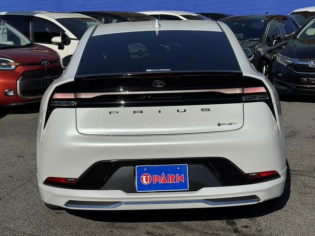 プリウス Ｚ　モデリスタエアロ・セーフティセンス・フルセグナビ・全周囲カメラ・ＥＴＣ２．０・Ｃａｒｐｌａｙ・ＢＴオーディオ・パーキングアシスト・デジタルミラー・ステアヒータ・ＡＣ１００Ｖ・Ｃソナー・ＢＳＭ・ＲＣＴＡ（51枚目）