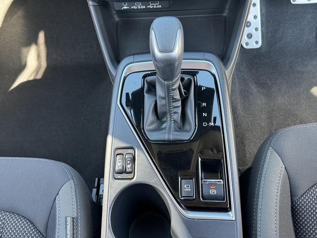 インプレッサ ST-H 全周囲カメラ・フルセグナビ・BTオーディオ・LEDライト・ACC・LKA・BSM・Pシート・ステア・シートヒーター・ドアバイザー・プライバシーガラス・パドルシフト・Cソナー・ドアバイザー(17枚目)