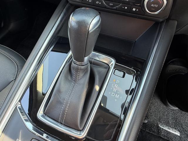 ＣＸ－５ ＸＤ　Ｌパッケージ　ＡＣＣ・ＢＯＳＥサウンド・本革シート・フルセグナビ・バックカメラ・ＢＴオーディオ・ＥＴＣ２．０・パワーバックドア・シート＆ステアヒーター・Ｃソナー・ＢＳＭ・ＨＵＤ・ＡＵＴＯハイビーム・純正１９ＡＷ（11枚目）
