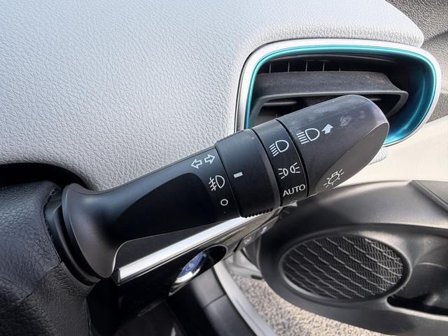 プリウスＰＨＶ Ａ　セーフティセンス・１１．６型フルセグナビ・バックカメラ・ＥＴＣ・ＢＴオーディオ・急速充電・本革シート・シートヒーター・パーキングアシスト・Ｃソナー・ＢＳＭ・ＡＵＴＯハイビーム・純正１５ＡＷ（36枚目）