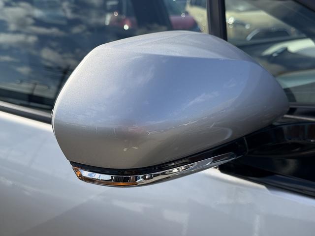 プリウスＰＨＶ Ａ　セーフティセンス・１１．６型フルセグナビ・バックカメラ・ＥＴＣ・ＢＴオーディオ・急速充電・本革シート・シートヒーター・パーキングアシスト・Ｃソナー・ＢＳＭ・ＡＵＴＯハイビーム・純正１５ＡＷ（41枚目）