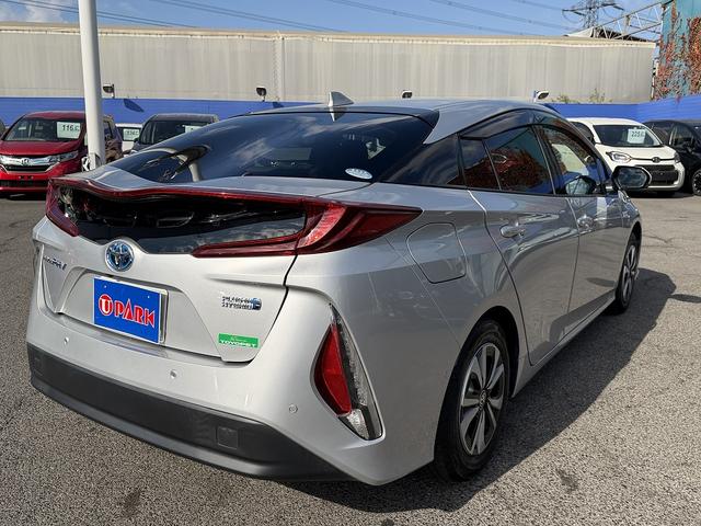 プリウスＰＨＶ Ａ　セーフティセンス・１１．６型フルセグナビ・バックカメラ・ＥＴＣ・ＢＴオーディオ・急速充電・本革シート・シートヒーター・パーキングアシスト・Ｃソナー・ＢＳＭ・ＡＵＴＯハイビーム・純正１５ＡＷ（51枚目）