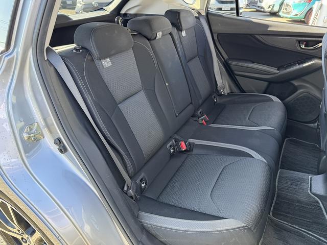 １オーナー・アイサイト・フルセグナビ・バックカメラ・ＢＴオーディオ・ＣＤ・ＤＶＤ・ＥＴＣ２．０・ＵＳＢ・ＬＥＤヘッドライト・ＢＳＭ・純正１７ＡＷ・スマートキー・革ステア・ドアバイザー・フロアマット