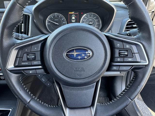 １オーナー・アイサイト・フルセグナビ・バックカメラ・ＢＴオーディオ・ＣＤ・ＤＶＤ・ＥＴＣ２．０・ＵＳＢ・ＬＥＤヘッドライト・ＢＳＭ・純正１７ＡＷ・スマートキー・革ステア・ドアバイザー・フロアマット