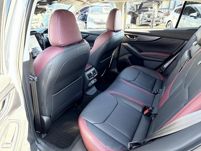 レヴォーグ STIスポーツR EX アイサイト・サンルーフ・ハーマンカードンサウンド・11.6型フルセグナビ・全周囲カメラ・Carplay・ETC・デジタルミラー・STIマフラー・本革シート・シートヒーター・Cソナー・BSM(29枚目)