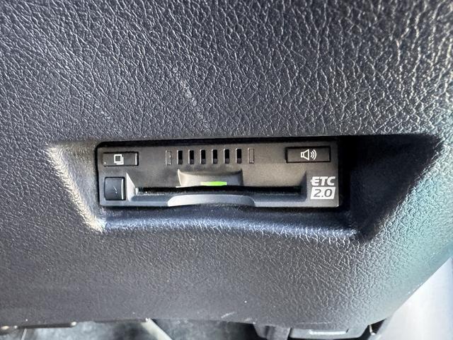 シエンタ ハイブリッドＧ　クエロ　１オーナー・後期・セーフティセンス・９型フルセグナビ・全周囲カメラ・両側パワースライド・シート＆ステアヒーター・ハーフレザー・Ｃソナー・クルーズコントロール・ＡＵＴＯハイビーム・革ステア・フロアマット（38枚目）