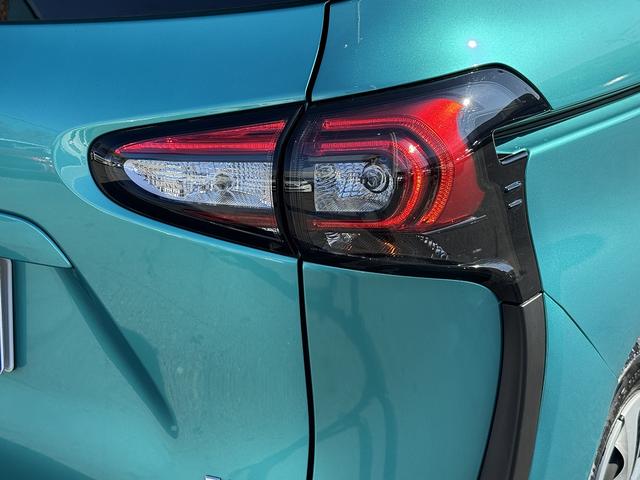 シエンタ ハイブリッドＧ　クエロ　１オーナー・後期・セーフティセンス・９型フルセグナビ・全周囲カメラ・両側パワースライド・シート＆ステアヒーター・ハーフレザー・Ｃソナー・クルーズコントロール・ＡＵＴＯハイビーム・革ステア・フロアマット（43枚目）