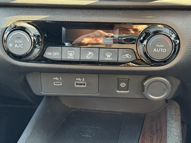 オーラ Ｇ　レザーエディション　Ｐパイロット・１オーナー・全周囲カメラ・フルセグナビ・ＢＴオーディオ・ＢＯＳＥ・黒革・ＢＳＭ・ＡＣＣ・ＬＫＡ・ＡＨＢ・Ｃソナー・ＬＥＤライト・ＥＴＣ・ドアバイザー・プライバシーガラス・デジタルミラー（17枚目）