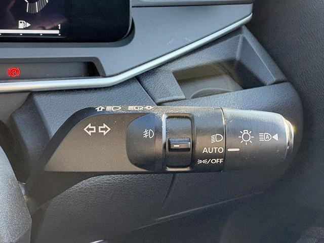 オーラ Ｇ　レザーエディション　Ｐパイロット・１オーナー・全周囲カメラ・フルセグナビ・ＢＴオーディオ・ＢＯＳＥ・黒革・ＢＳＭ・ＡＣＣ・ＬＫＡ・ＡＨＢ・Ｃソナー・ＬＥＤライト・ＥＴＣ・ドアバイザー・プライバシーガラス・デジタルミラー（25枚目）