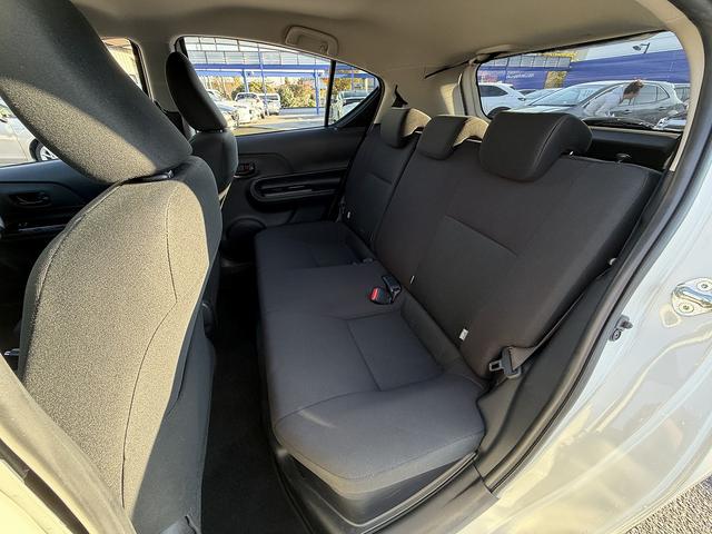 アクア Ｓスタイルブラック　１オーナー・後期・セーフティセンス・純正７型ナビＴＶ・バックカメラ・ＥＴＣ・ＢＴオーディオ・Ｃソナー・ＡＵＴＯハイビーム・スマートキー・ドアバイザー・フロアマット・プライバシーガラス（29枚目）