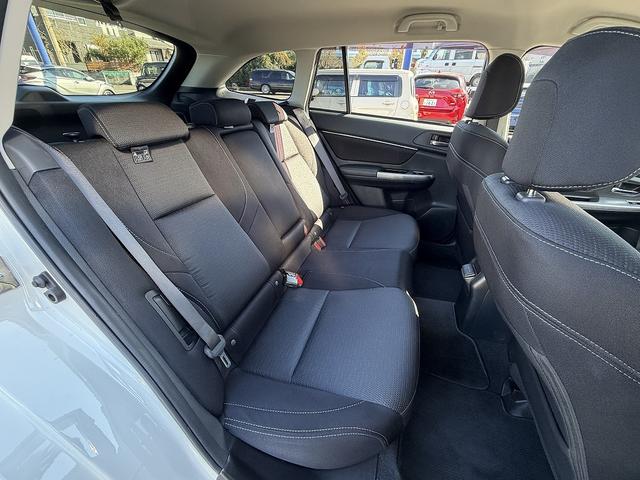 レヴォーグ １．６ＧＴアイサイト　スマートエディション　１オーナー・ＳＴＩエアロ・フルセグナビ・Ｓ＆Ｂカメラ・ＢＴオーディオ・ＬＥＤライト・ＢＳＭ・ＡＣＣ・ＬＫＡ・Ｃソナー・Ｐシート・ＥＴＣ・ドアバイザー・パドルシフト・本革ステア・ＵＳＢ（8枚目）