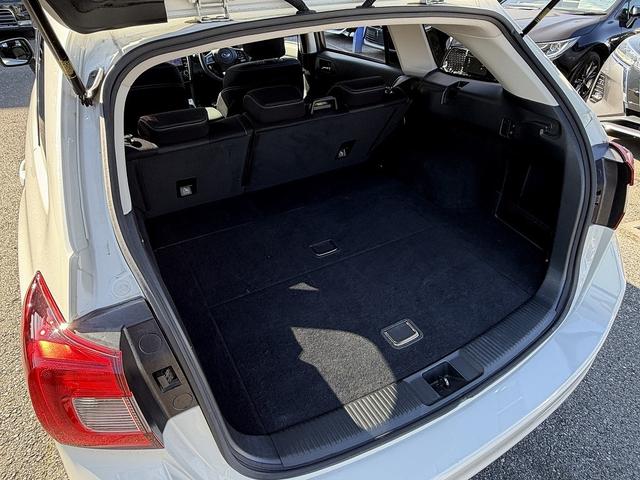 レヴォーグ １．６ＧＴアイサイト　スマートエディション　１オーナー・ＳＴＩエアロ・フルセグナビ・Ｓ＆Ｂカメラ・ＢＴオーディオ・ＬＥＤライト・ＢＳＭ・ＡＣＣ・ＬＫＡ・Ｃソナー・Ｐシート・ＥＴＣ・ドアバイザー・パドルシフト・本革ステア・ＵＳＢ（10枚目）