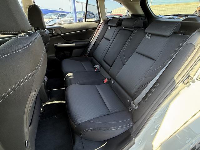 レヴォーグ １．６ＧＴアイサイト　スマートエディション　１オーナー・ＳＴＩエアロ・フルセグナビ・Ｓ＆Ｂカメラ・ＢＴオーディオ・ＬＥＤライト・ＢＳＭ・ＡＣＣ・ＬＫＡ・Ｃソナー・Ｐシート・ＥＴＣ・ドアバイザー・パドルシフト・本革ステア・ＵＳＢ（12枚目）