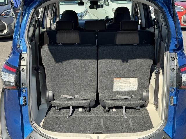 シエンタ ハイブリッドＧ　セーフティセンス・両側パワースライド・純正７型ナビＴＶ・バックカメラ・ＥＴＣ・ＢＴオーディオ・ＬＥＤヘッドライト・ＡＵＴＯハイビーム・シートヒーター・純正１６ＡＷ・革ステア・ドアバイザー（7枚目）