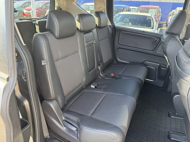 フリードハイブリッド ハイブリッド・Ｇ　両Ｐスライド・フルセグナビ・Ｂカメラ・ＢＴオーディオ・ＬＥＤライト・ハーフレザー・シートヒーター・ＡＣＣ・ＬＫＡ・ＥＴＣ・１５ＡＷ・プライバシーガラス・スマキー・本革ステア・ミラーウィンカー・記録簿（5枚目）