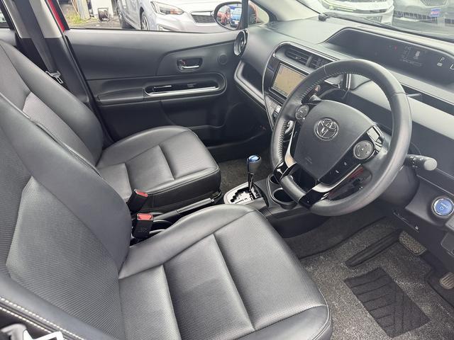 後期・フルセグナビ・Ｂカメラ・ＢＴオーディオ・合皮シート・シートヒーター・ＬＥＤライト・ＥＴＣ２．０・Ｃソナー・ＰＣＳ・ＬＫＡ・ＡＨＢ・ドアバイザー・プライバシーガラス・スマキー・本革ステア