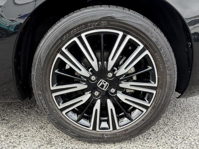 フィット ｅ：ＨＥＶリュクス　フルセグナビ・Ｓ＆Ｂカメラ・ＢＴオーディオ・ＬＥＤライト・ＡＣＣ・ＬＫＡ・ＡＨＢ・Ｃソナー・ハーフレザー・本革ステア・ミラーウィンカー・ドアバイザー・ＥＴＣ２．０・スマキー・１６ＡＷ（46枚目）